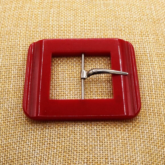 1950s Vintage Red Bakelite Square Belt Buckle Cherry Candy Apple Red - Picture 6 of 12